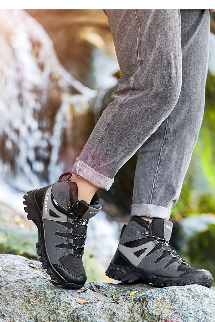 Mens High Top Hiking Shoes Non Slip Wear Resistant